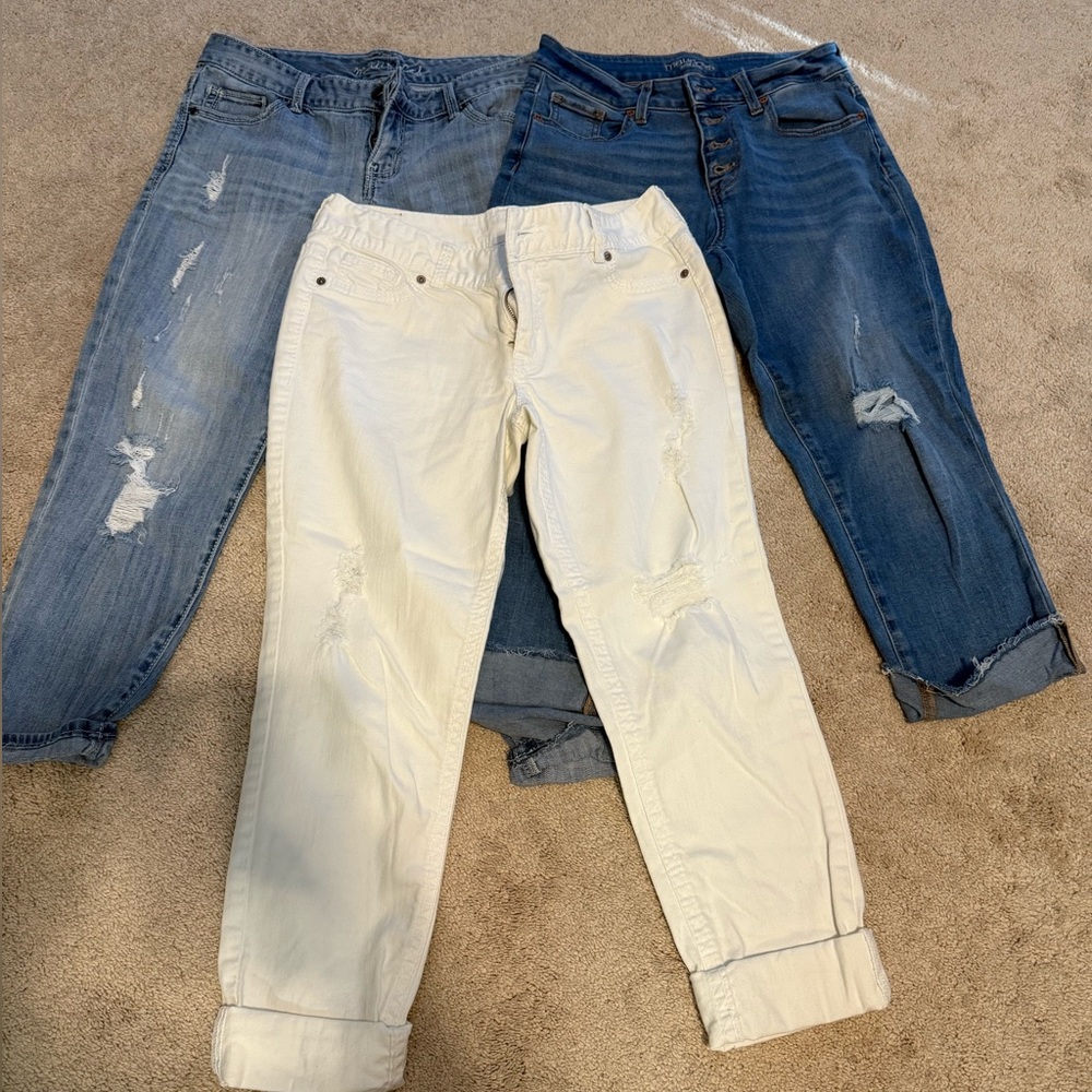 Maurice’s Women's cropped Jeans in Blue, Light Blue, and white